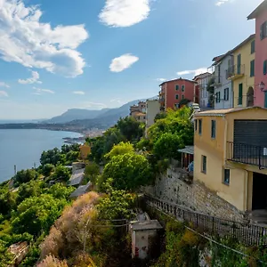 Appartement Total Sea View Grimaldi, Vintimille